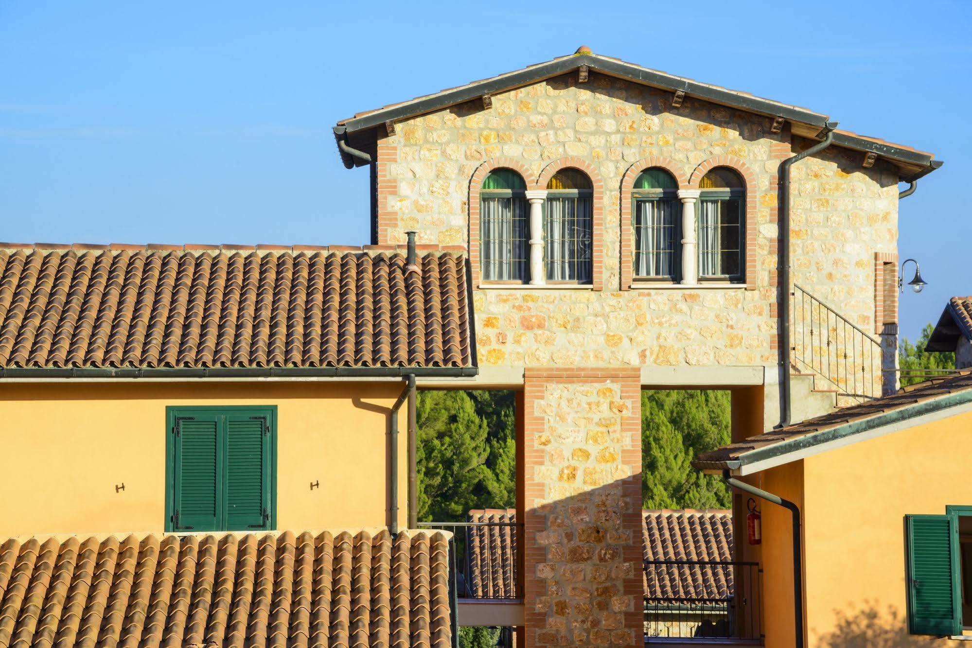 Pian Dei Mucini Resort Il Borgo Massa Marittima Luaran gambar